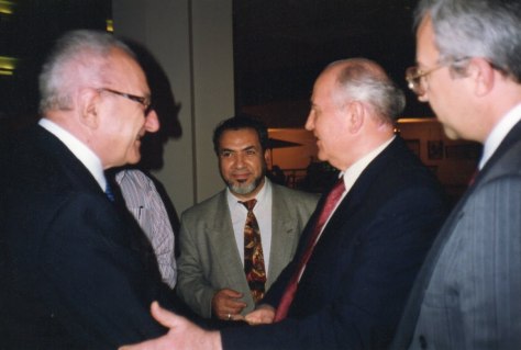 Doubaï. 7 12 1994. avec M Gorbatchev
